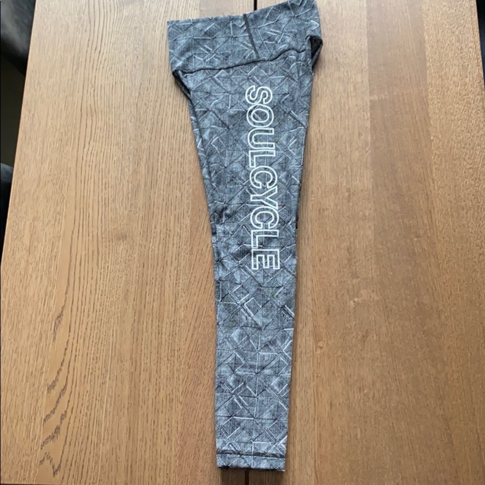 Lululemon Soulcycle Wunder Under HR 7/8 size 4